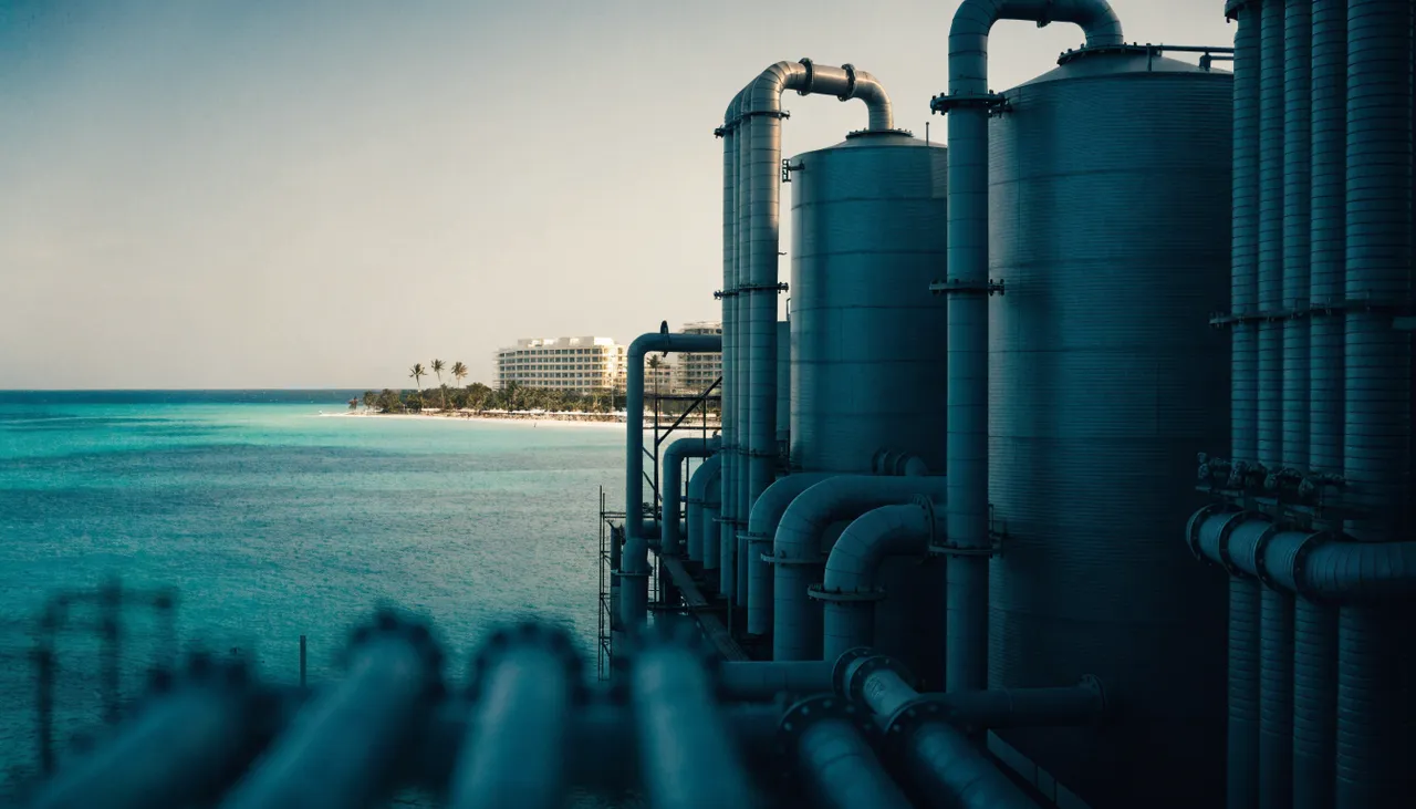 Dominicana toma US$400 millones del BID para agua y reúso en Punta Cana